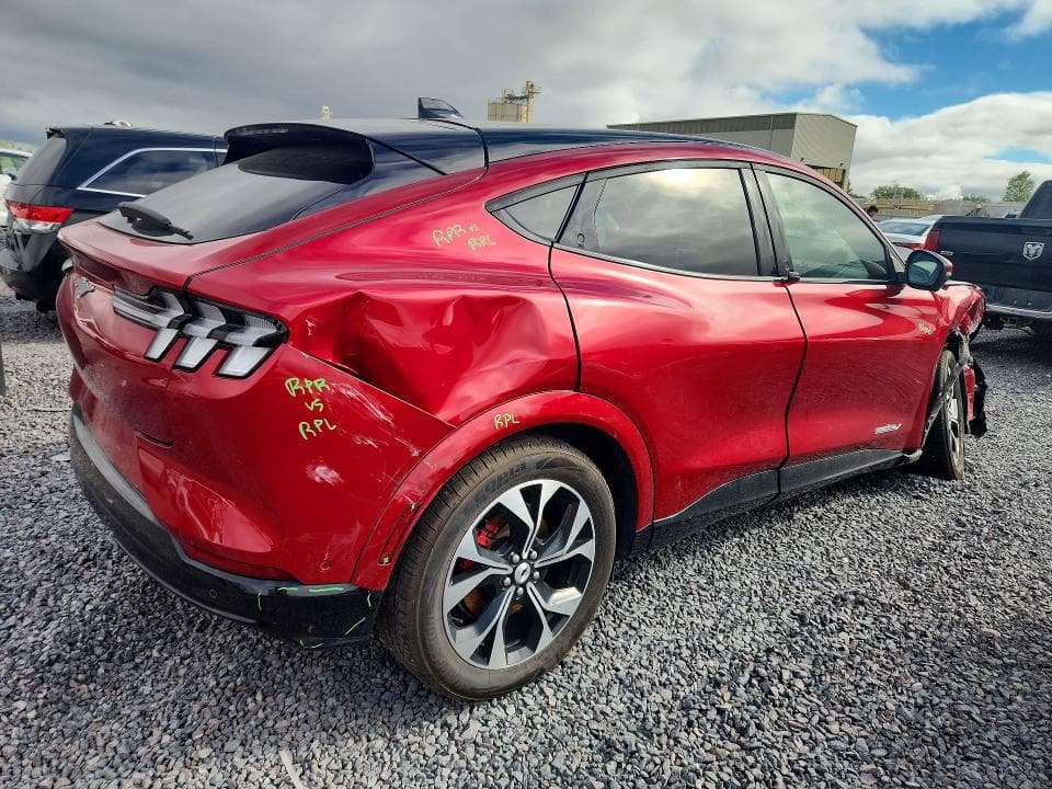 2021 FORD MUSTANG MACH-E PREMIUM 3