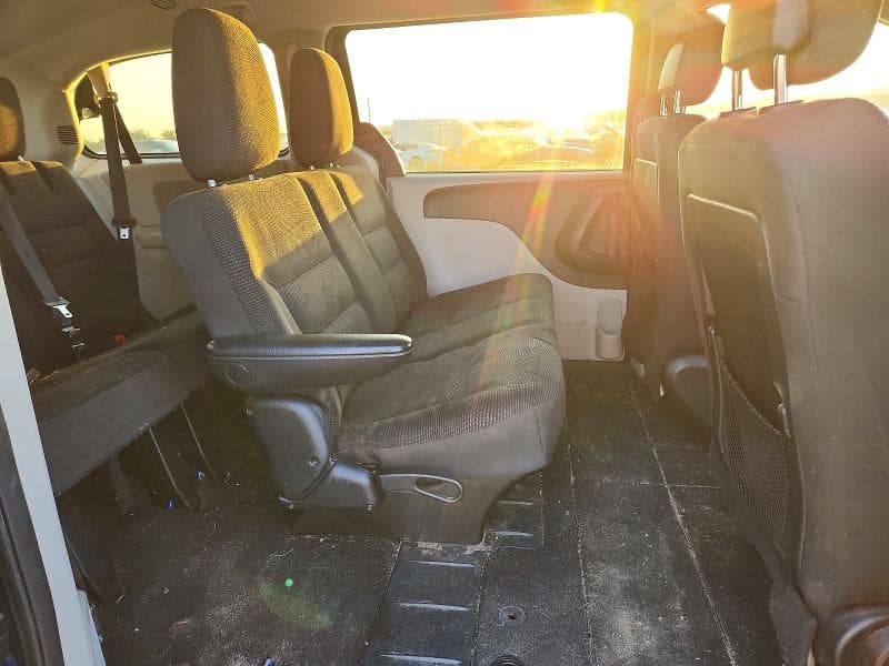 2020 DODGE GRAND CARAVAN SE 11