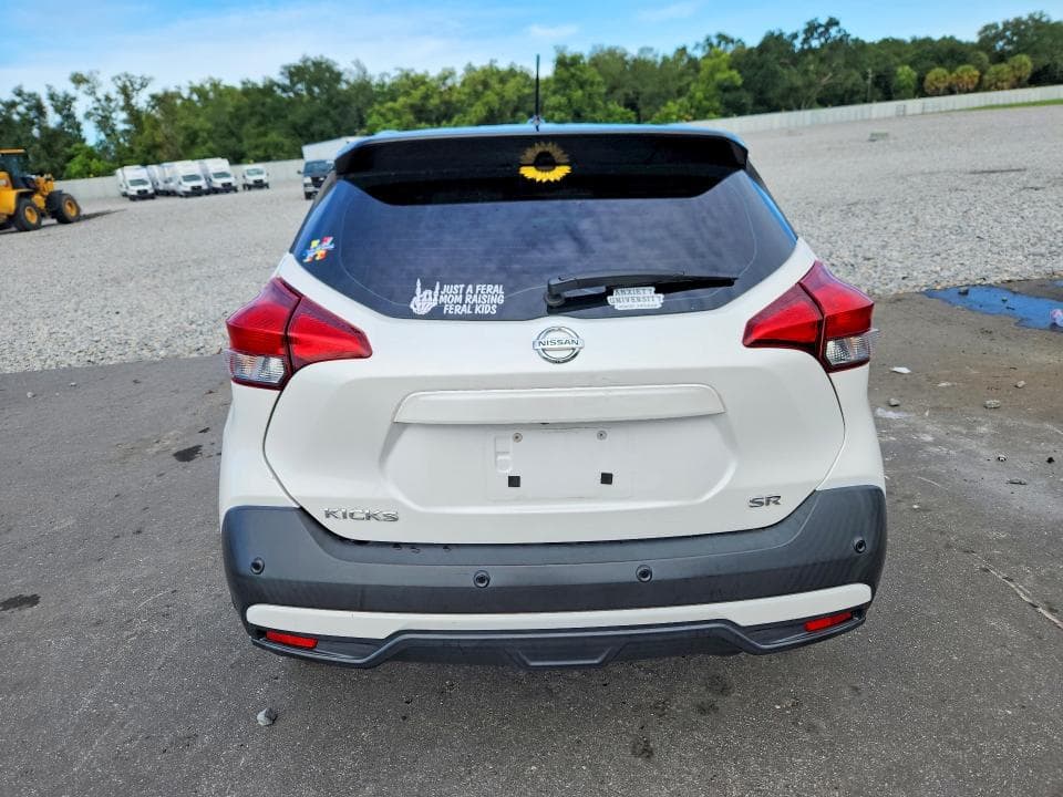 2020 NISSAN KICKS SR 6