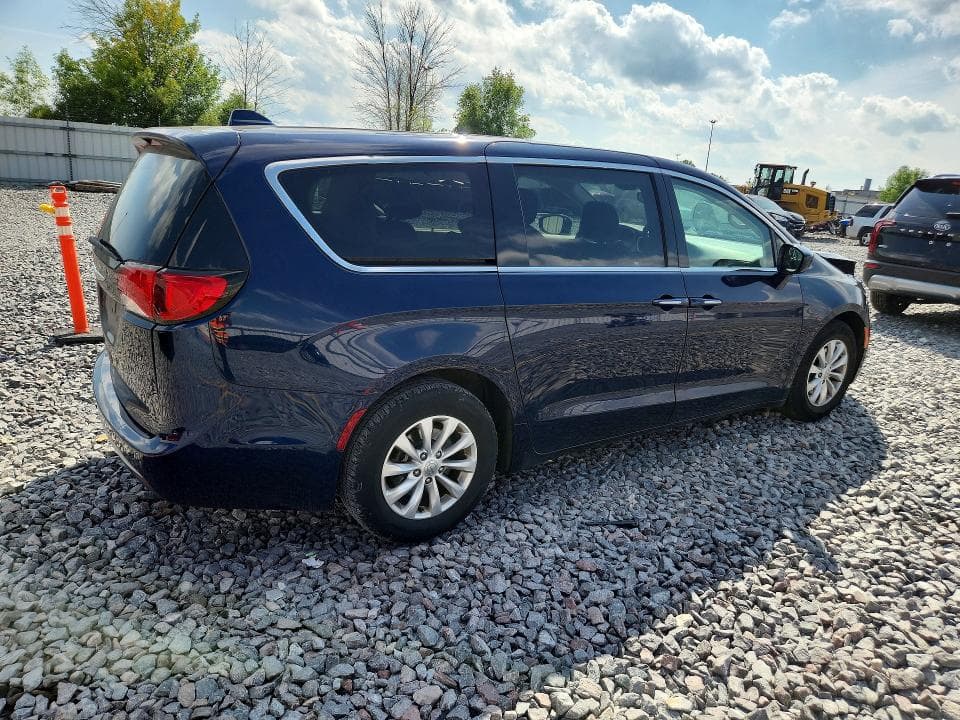 2018 CHRYSLER PACIFICA TOURING PLUS 3
