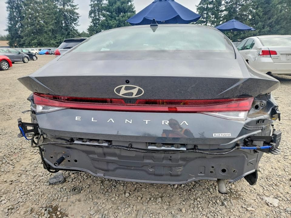 2024 HYUNDAI ELANTRA BLUE 6
