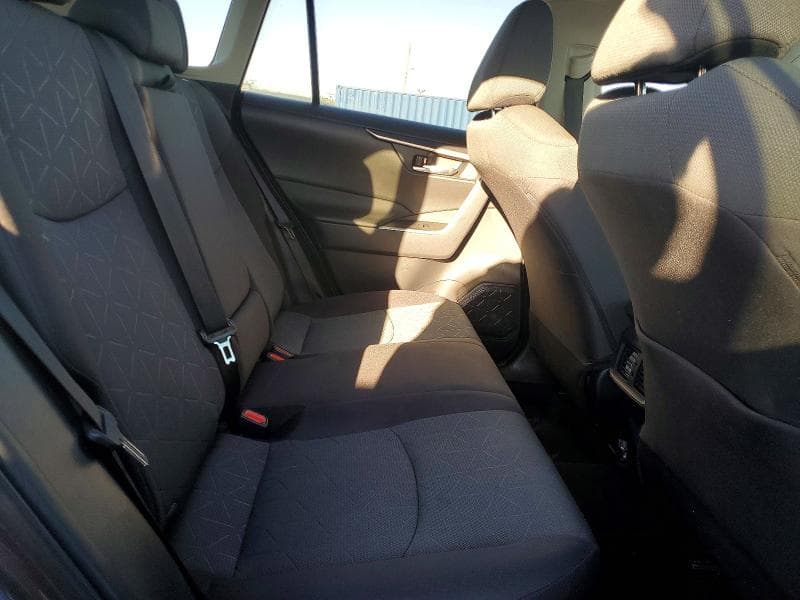 2023 TOYOTA RAV4 XLE 11