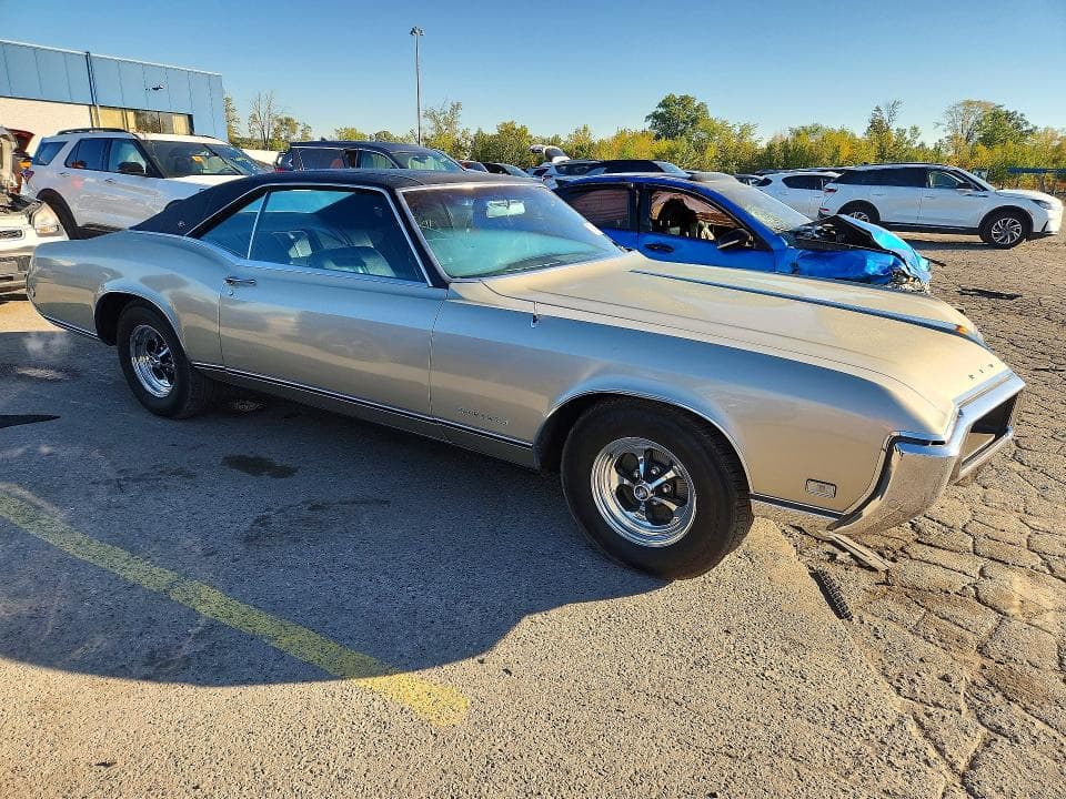 1968 BUICK RIVIERA 4