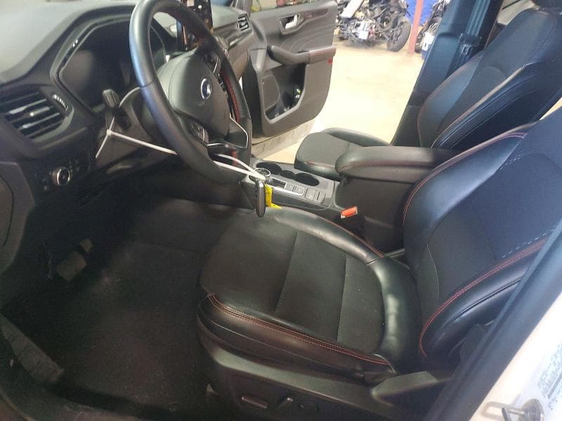 2025 FORD ESCAPE ST LINE SELECT 7