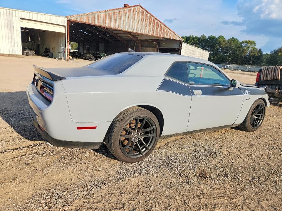2021 DODGE CHALLENGER R 3