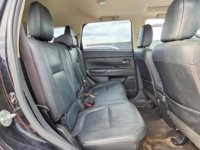 2017 MITSUBISHI OUTLANDER SE 11