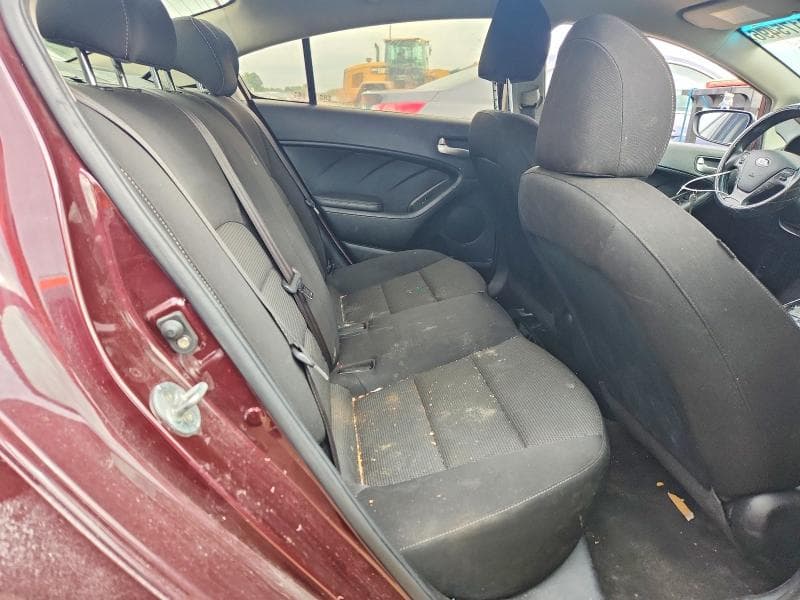 2017 KIA FORTE LX 10