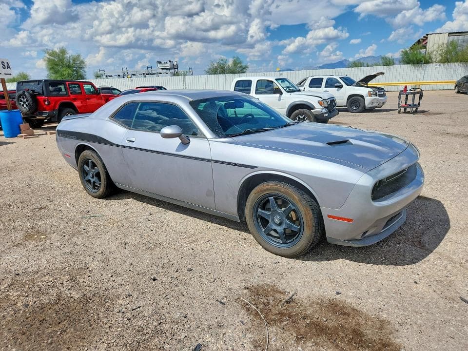 2018 DODGE CHALLENGER SXT 4