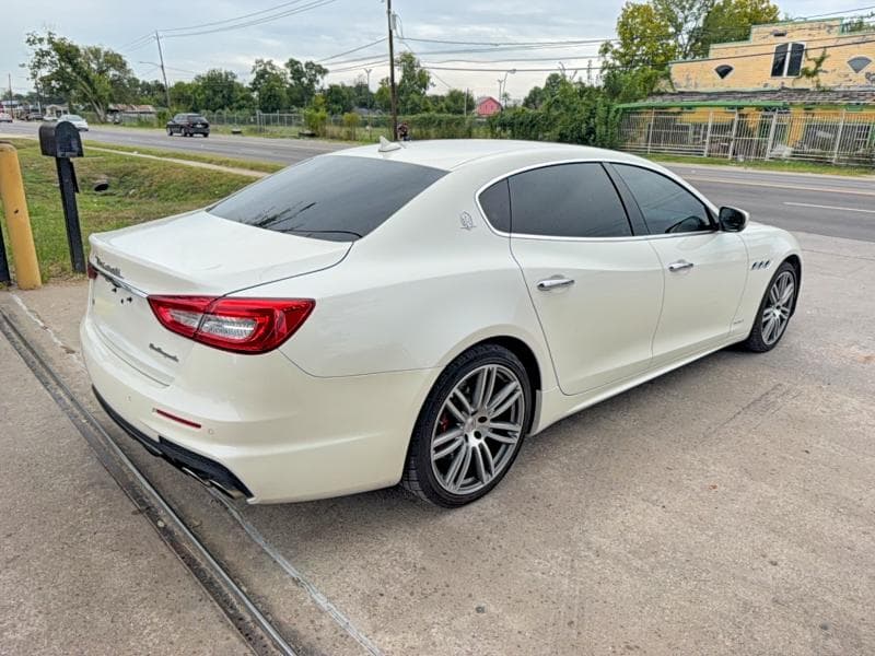 2017 MASERATI QUATTROPORTE S 4