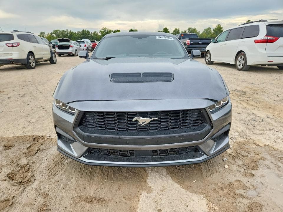 2025 FORD MUSTANG 5