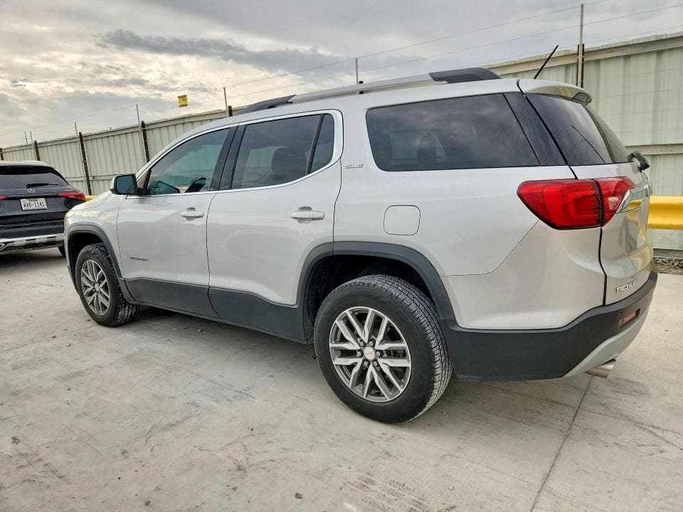 2017 GMC ACADIA SLE 2