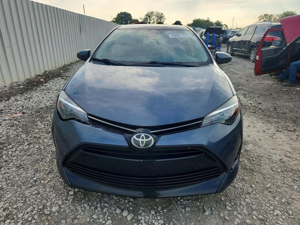 2018 TOYOTA COROLLA LE 5