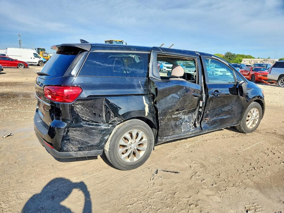 2019 KIA SEDONA LX 3