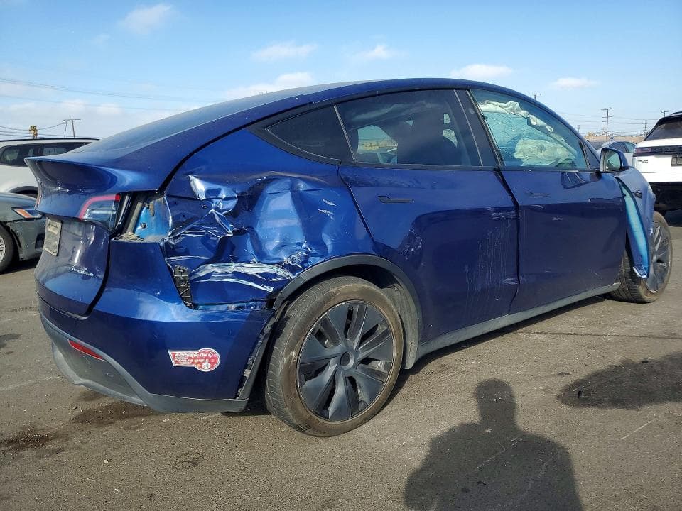 2024 TESLA MODEL Y 3