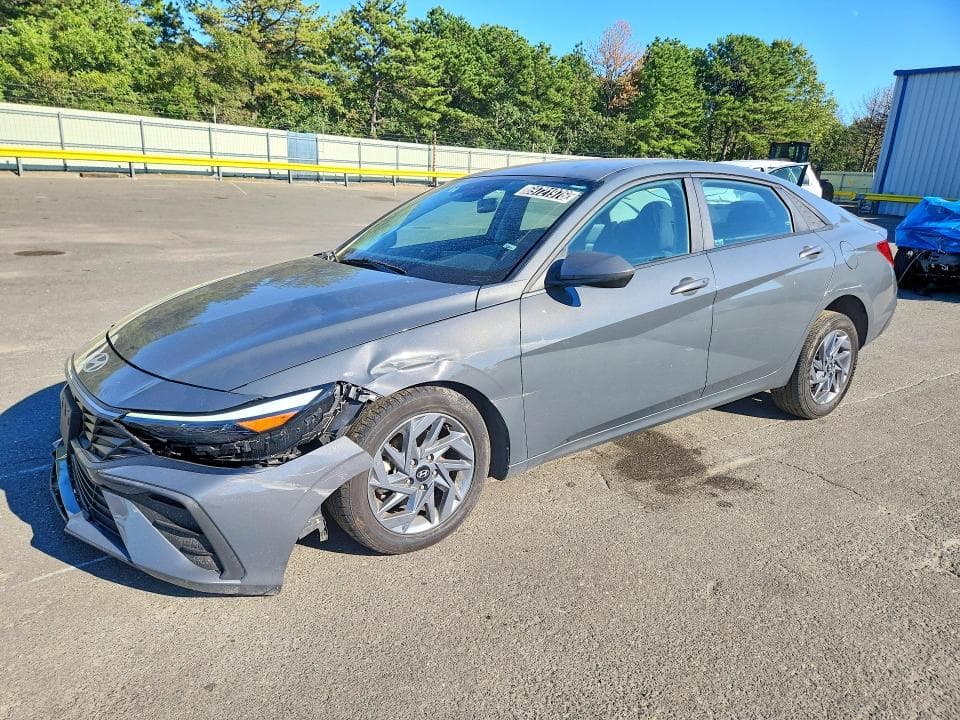 2024 HYUNDAI ELANTRA SEL - 1