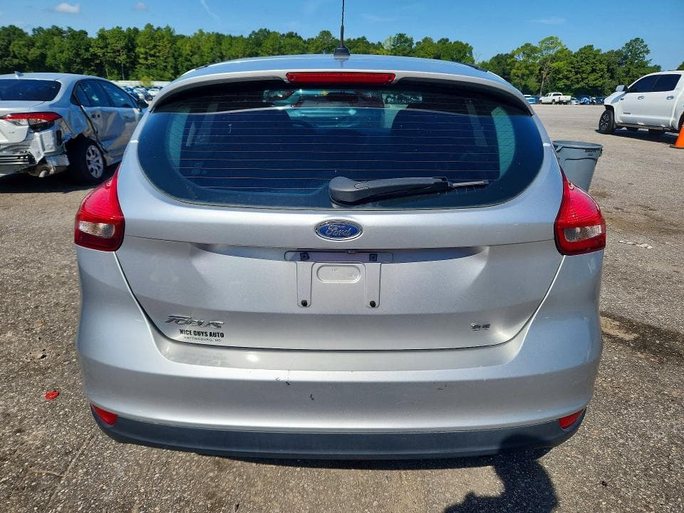 2017 FORD FOCUS SE 6