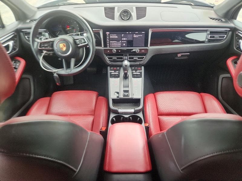 2023 PORSCHE MACAN BASE 8
