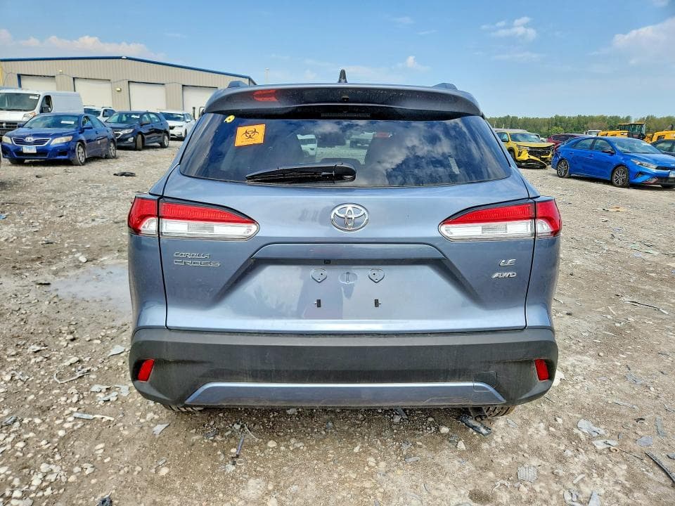 2025 TOYOTA COROLLA CROSS LE 6