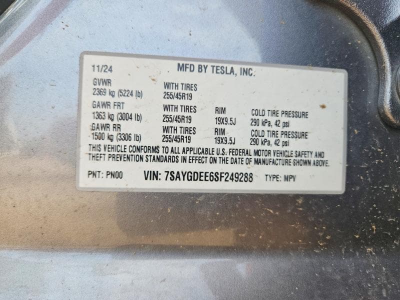 2025 TESLA MODEL Y 12