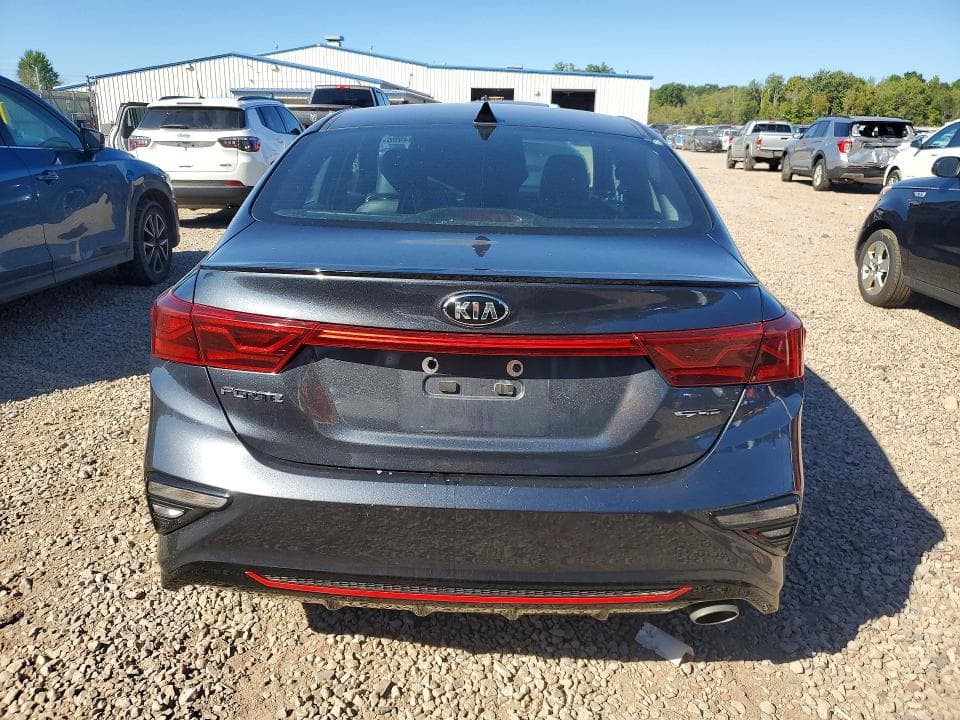 2021 KIA FORTE GT LINE 6
