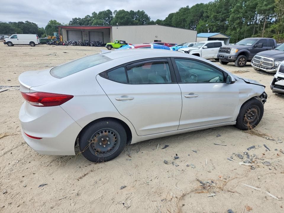 2017 HYUNDAI ELANTRA SE 3