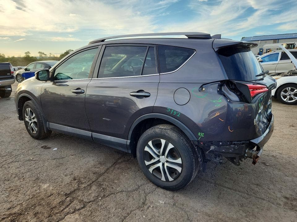2017 TOYOTA RAV4 LE 2