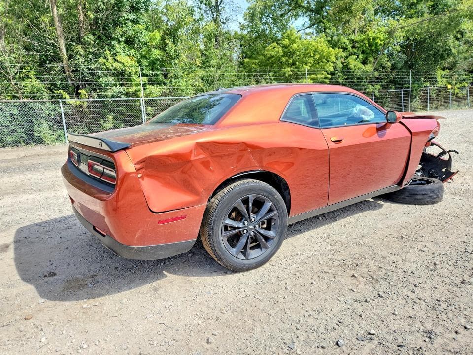 2023 DODGE CHALLENGER SXT 3