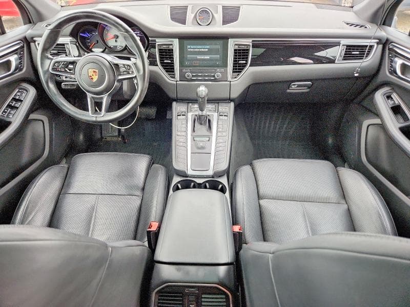 2017 PORSCHE MACAN S 8