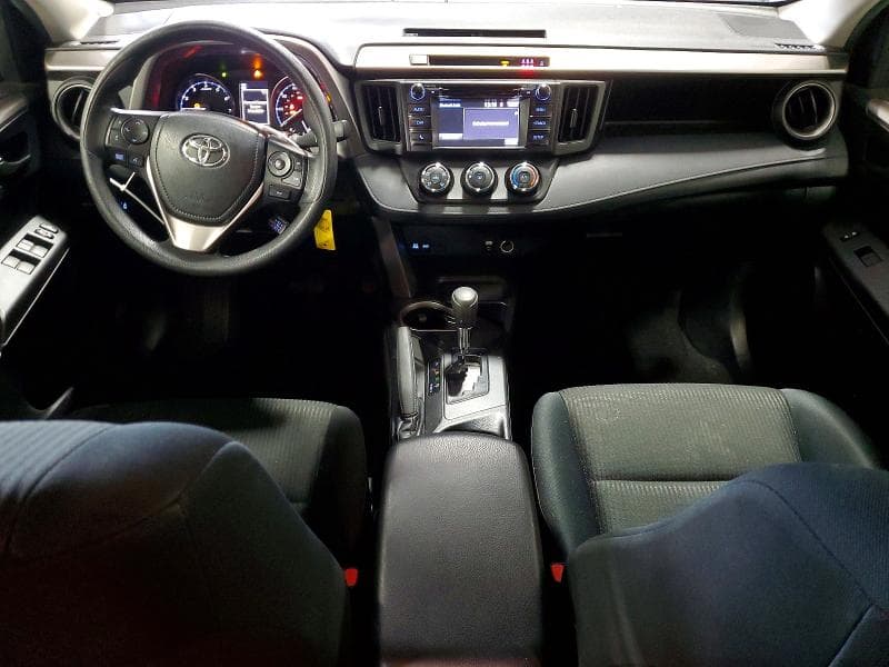 2018 TOYOTA RAV4 LE 8