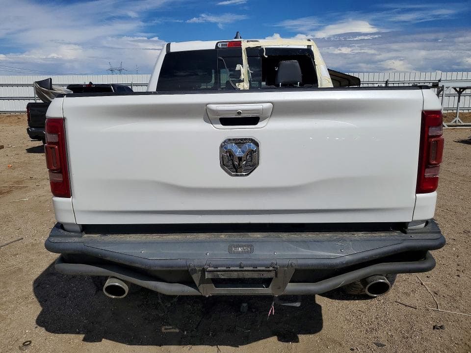 2020 RAM 1500 LARAMIE 6