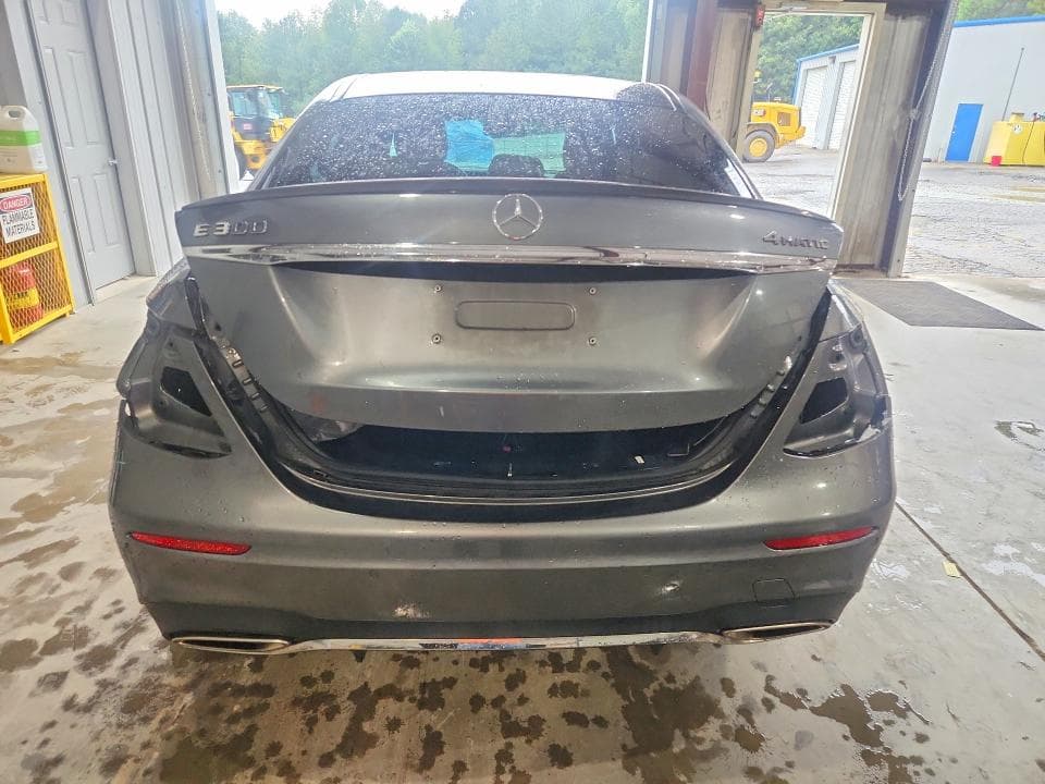 2017 MERCEDES-BENZ E 300 4MATIC 6