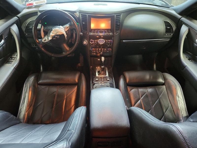 2017 INFINITI QX70 BASE 8
