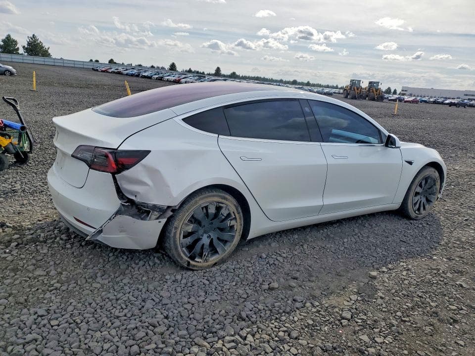 2018 TESLA MODEL 3 3