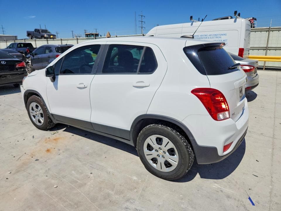 2018 CHEVROLET TRAX LS 2