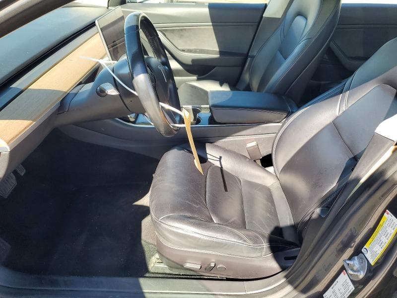 2018 TESLA MODEL 3 7