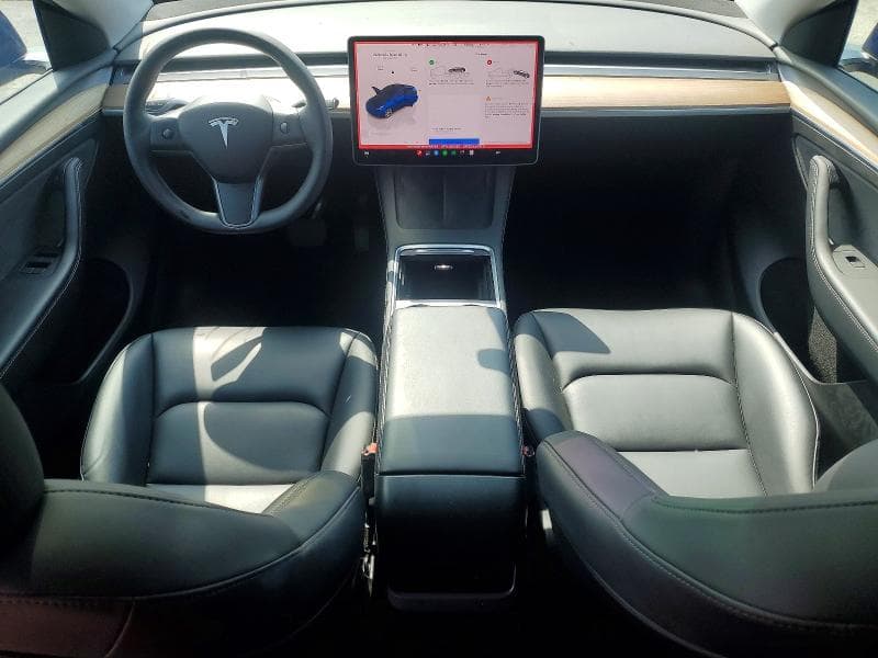 2023 TESLA MODEL Y 8