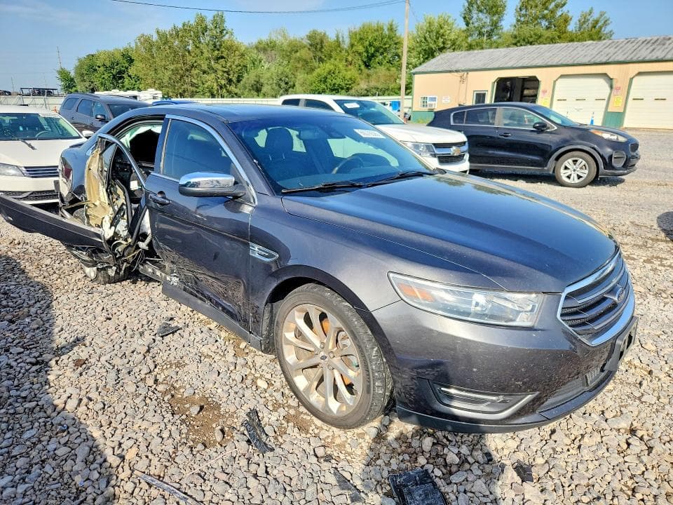 2017 FORD TAURUS LIMITED 4