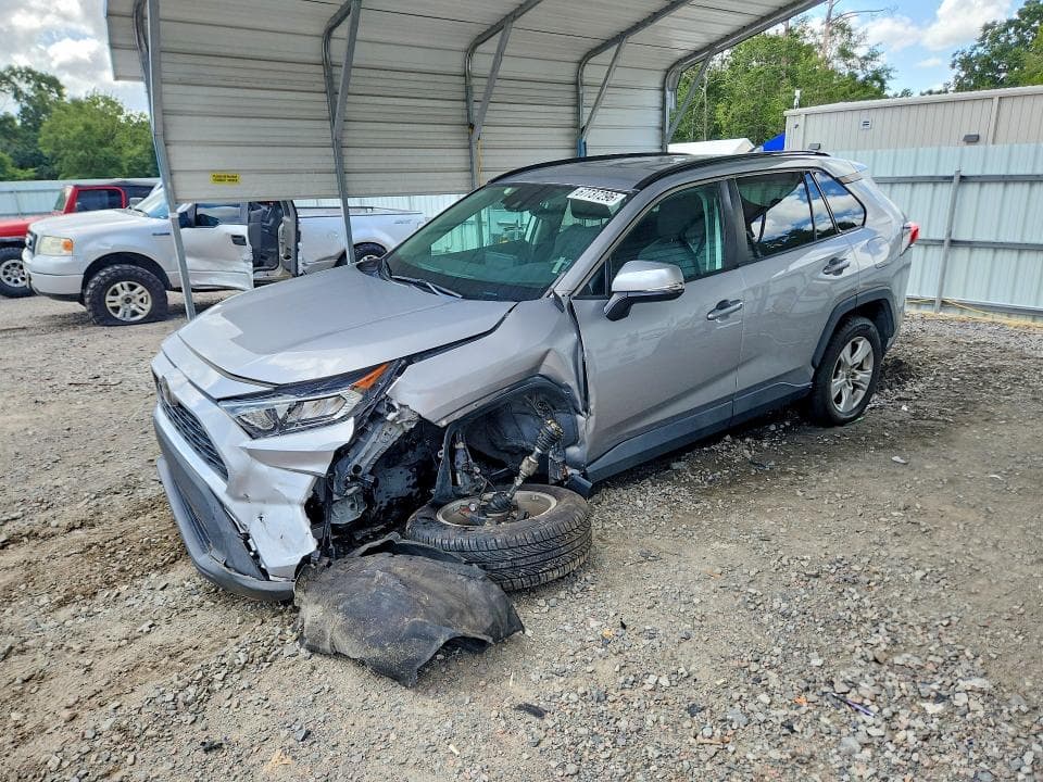 2021 TOYOTA RAV4 XLE - 1