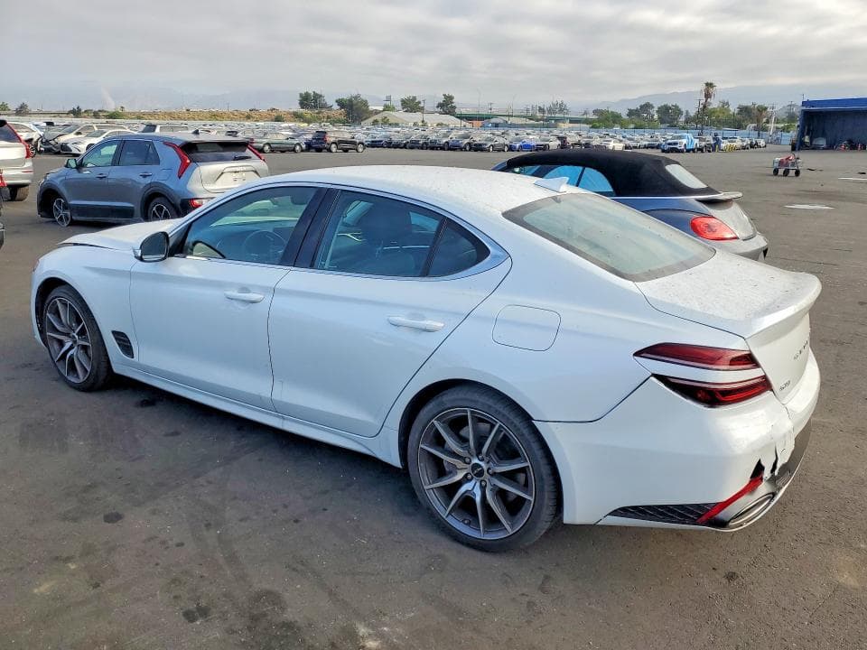 2026 GENESIS G70 2.5T STANDARD 2