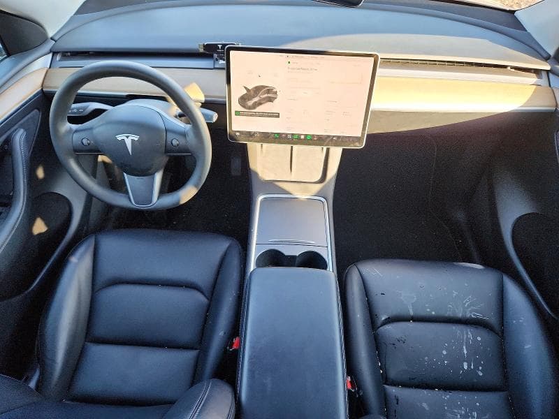 2023 TESLA MODEL Y 8