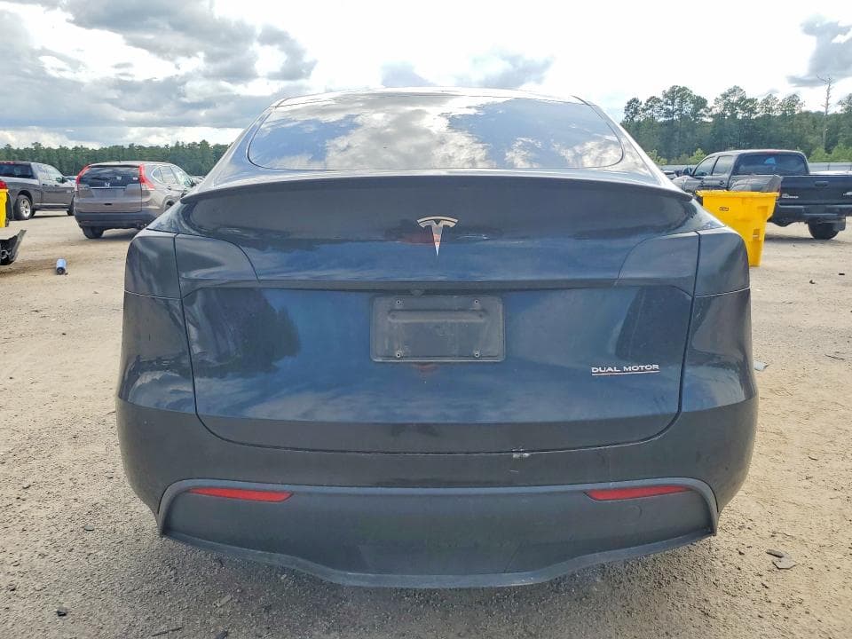 2023 TESLA MODEL Y 6