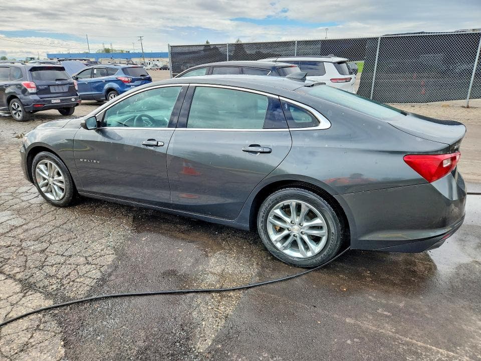 2017 CHEVROLET MALIBU LT 2