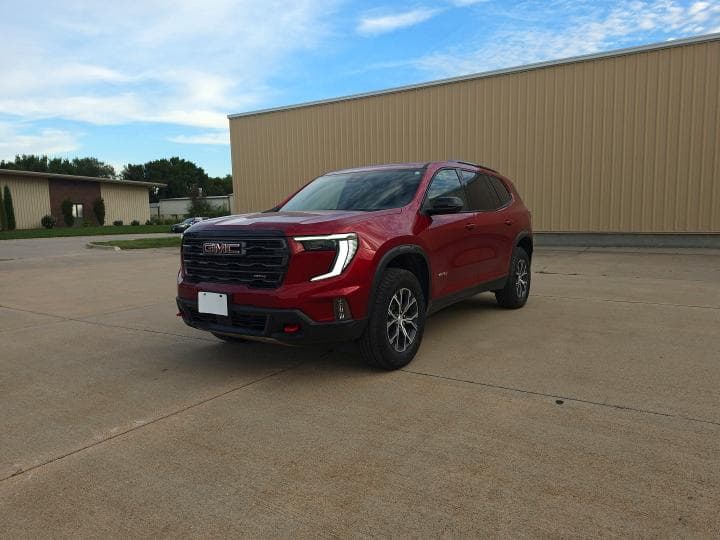 2025 GMC ACADIA AT4 2