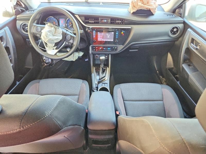 2019 TOYOTA COROLLA LE 8