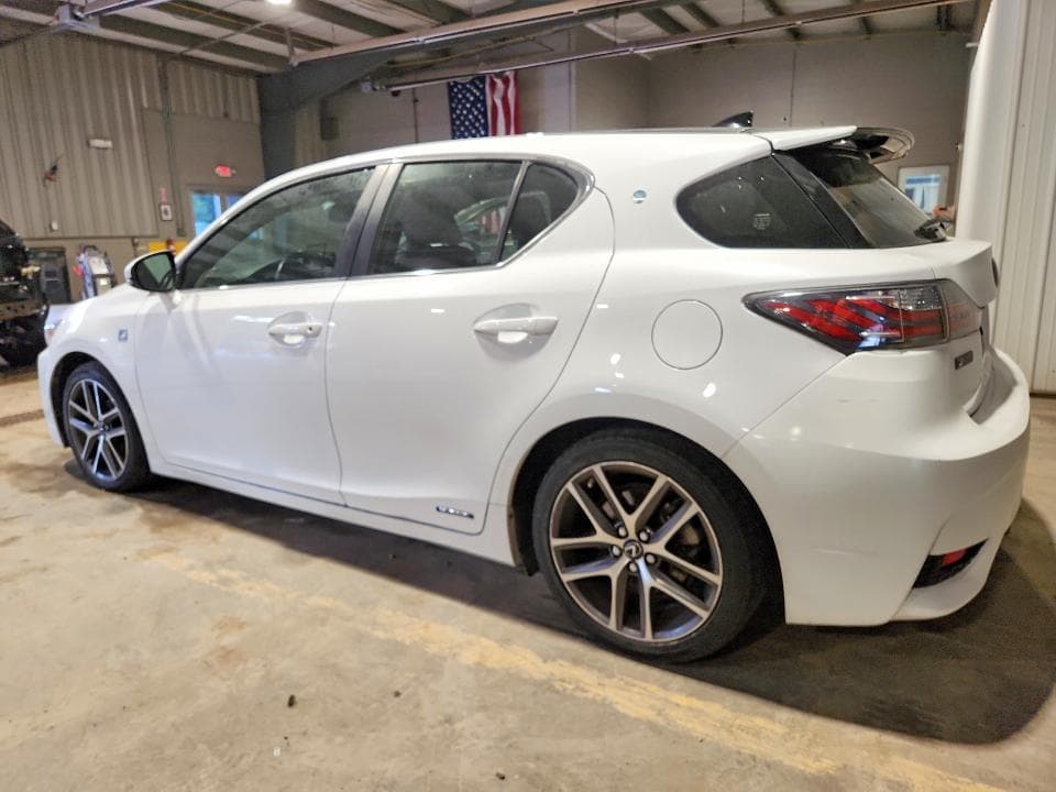 2017 LEXUS CT 200 2