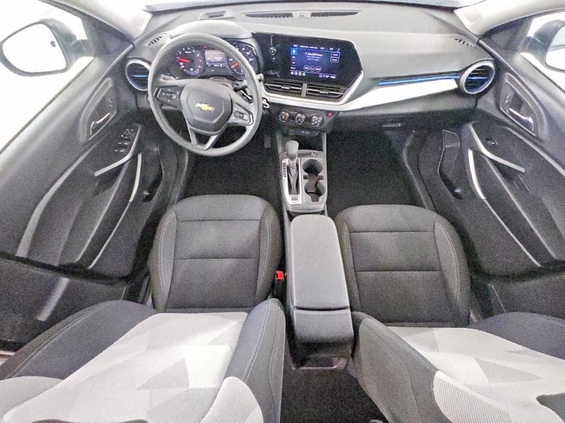 2025 CHEVROLET TRAX LS 8
