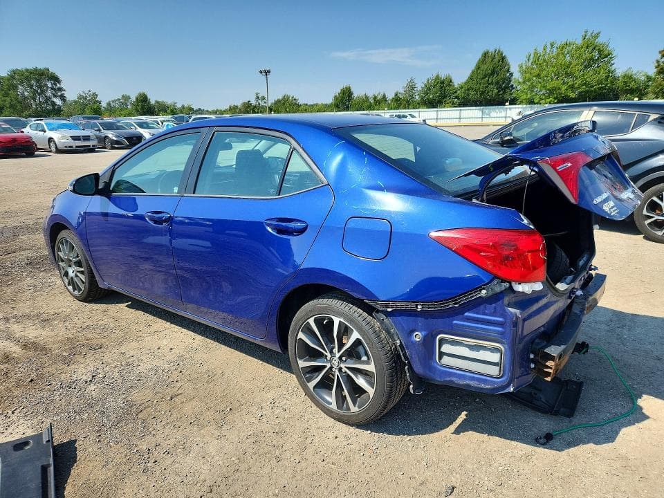2017 TOYOTA COROLLA SE 2