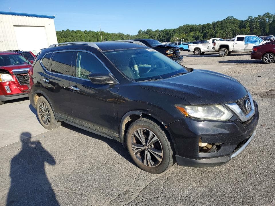 2017 NISSAN ROGUE SV 4