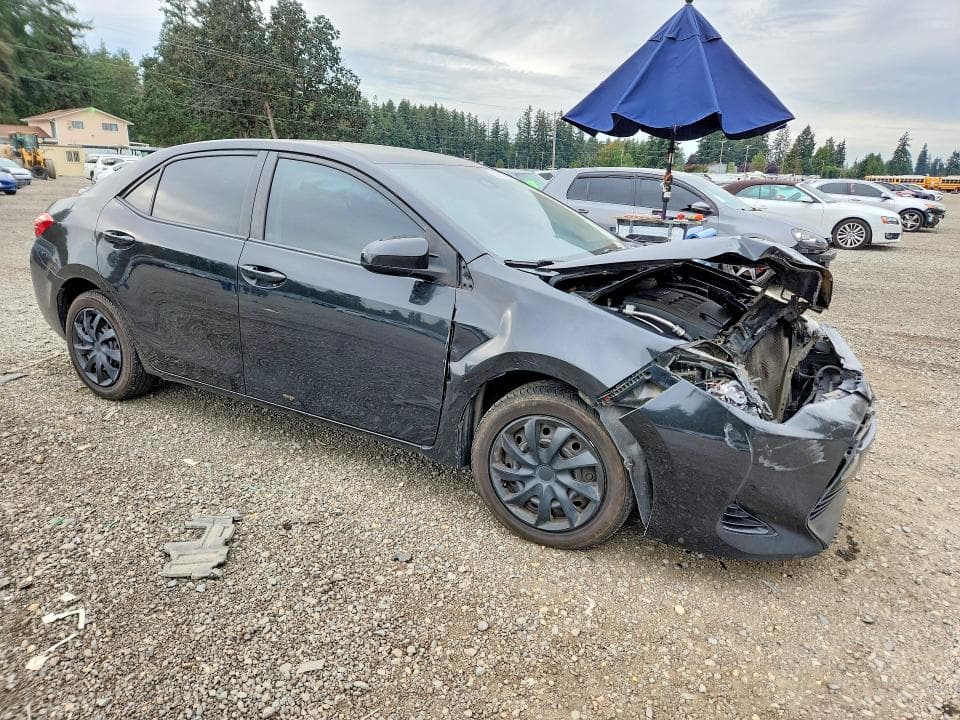 2018 TOYOTA COROLLA LE 4