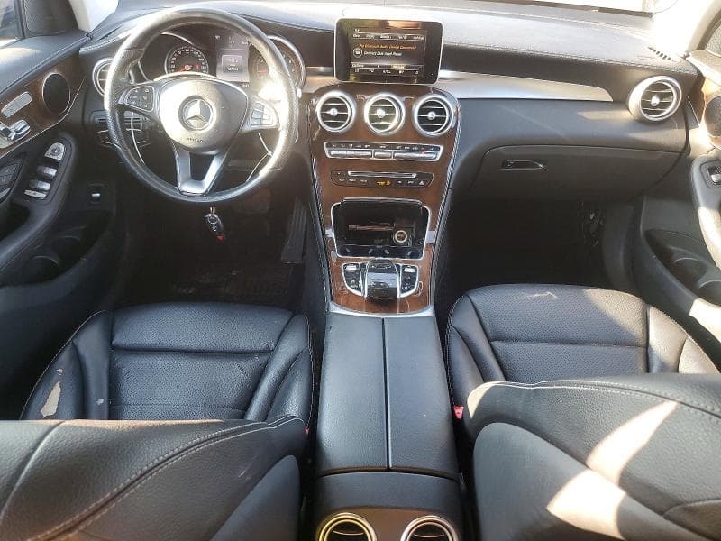2017 MERCEDES-BENZ GLC 300 4MATIC 8